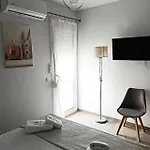 Urban 360 View *