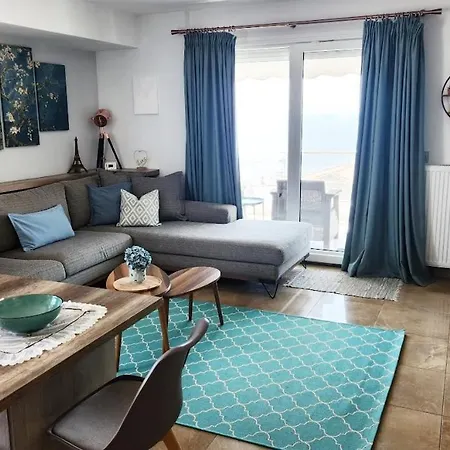 Urban 360 View Apartment *